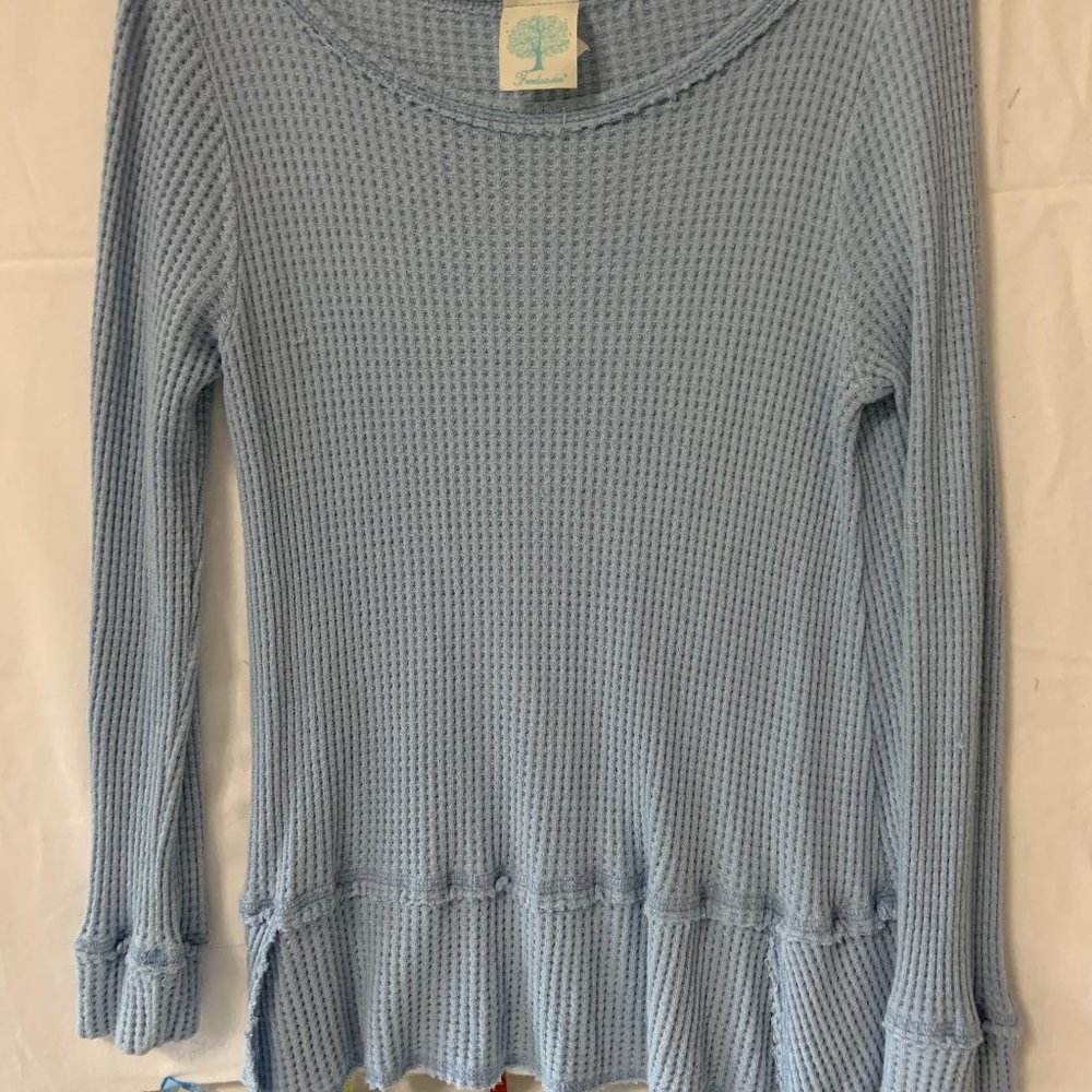 Freeloader , size M, light blue, long sleeve, raw details